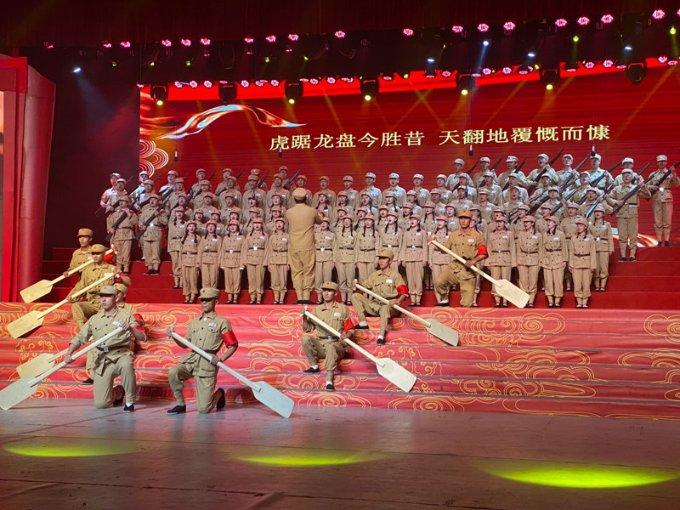 摇滚乐团的装扮